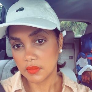 Meet your Posher, Raysa